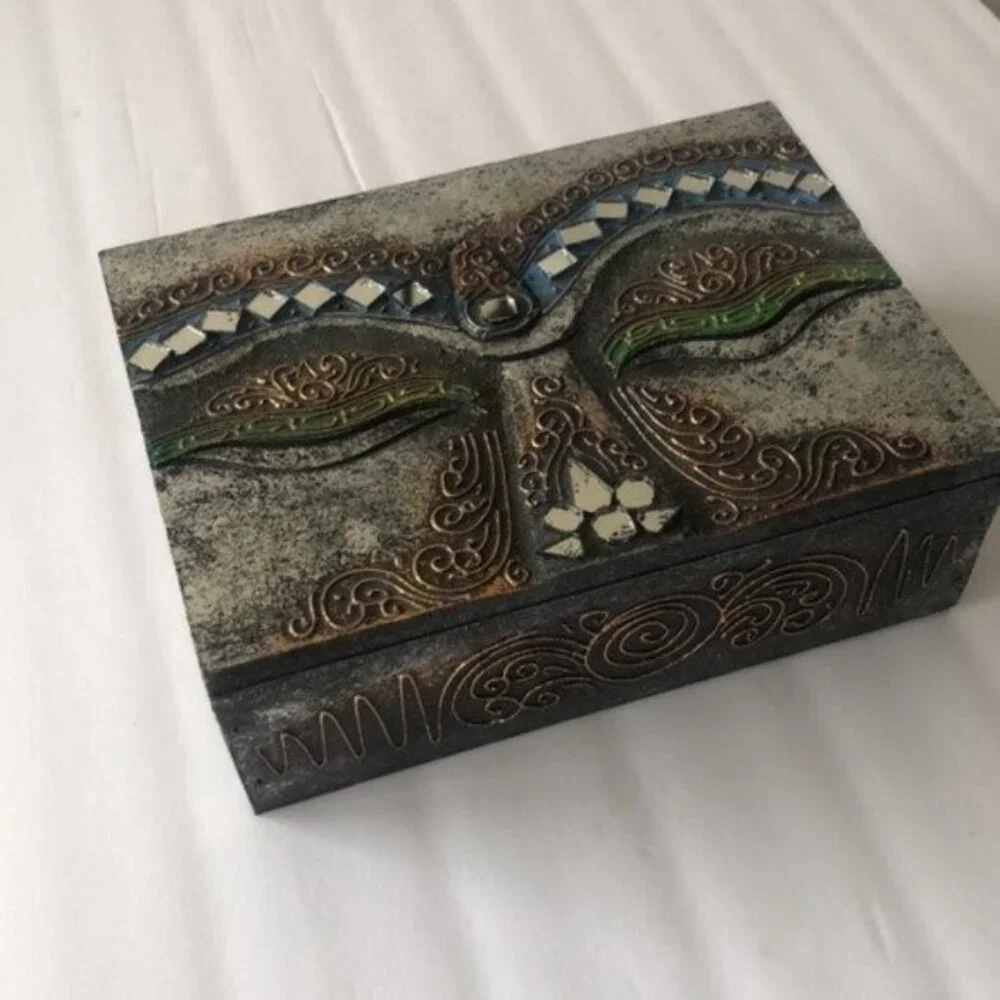 Face of Buddha VTG Wooden Jewelry Box W Mirrors Details 7